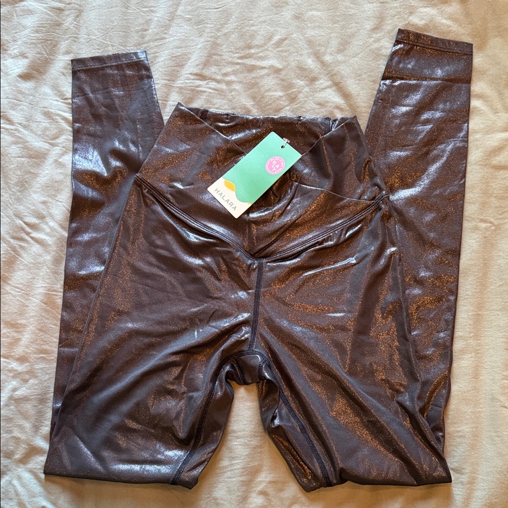HALARA Shiny Black Leggings
